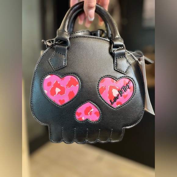 🩷💀 BETSEY JOHNSON, LUV BETSEY LBPOE  SKULL-SHAPED  SATCHEL/CROSSBODY🩷💀 NWT - Picture 12 of 12